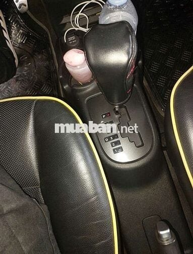 Kia Morning 2011 số tự động màu vàng