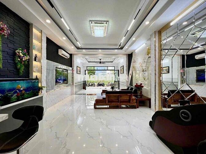 CẦN BÁN GẤP NHÀ PHỐ MẶT TIỀN GẦN ĐH THỦ DẦU MỘT, KHU DU LỊCH ĐẠI NAM