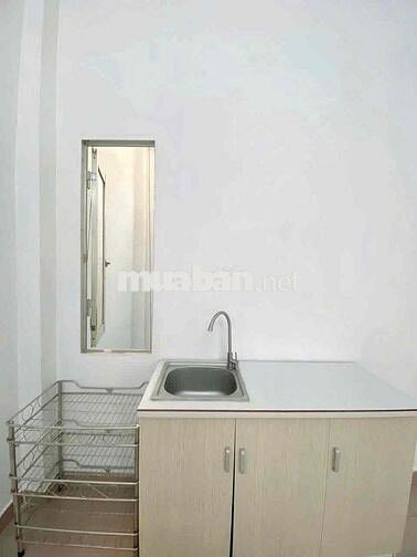 Studio cửa sổ trời - Ngay Cộng Hoà gần Hoàng Hoa Thám