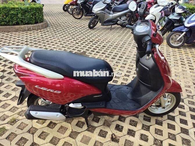 Скутер Honda leed 2009 в отличном состоянии