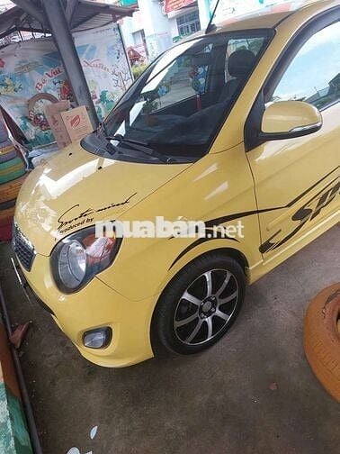 Kia Morning 2011 số tự động màu vàng
