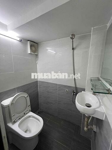 🔴Căn hộ full nội thất - Toạ lạc ngay trung tâm