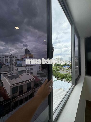 Phòng đầy đủ tiện nghi , thang máy