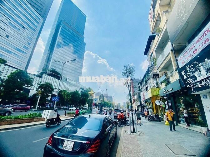 🌟 MT LÊ LỢI Q.1 - CHỢ BẾN THÀNH & PHỐ ĐI BỘ – Nhà Đẹp - 2 TẦNG (400M2)