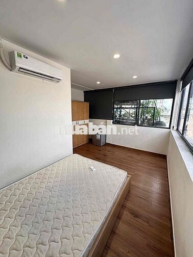 Phòng đầy đủ tiện nghi , thang máy