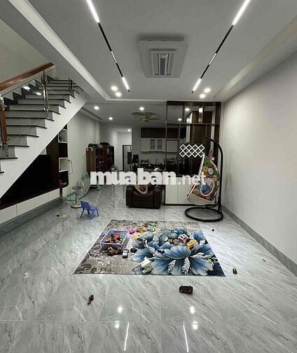 Nhà Mới Cần Bán Nhanh Cho Anh Chị Dọn Vào Ở Ngay