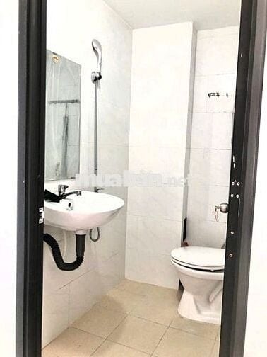 cho thuê nhà 3 tầng mới p.Linh Xuân, hẻm xe hơi rộng, gần Quốc Lộ 1K