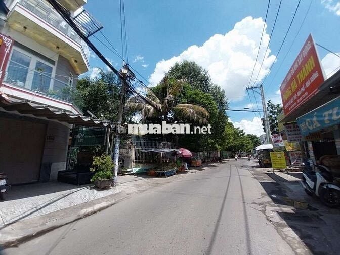 BÁC Sĩ THANH BV CHỢ RẪY BÁN NHÀ MẶT TIỀN TÂM HUYẾT