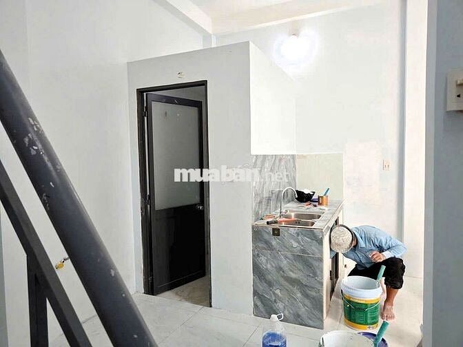 cho thuê nhà 3 tầng mới p.Linh Xuân, hẻm xe hơi rộng, gần Quốc Lộ 1K