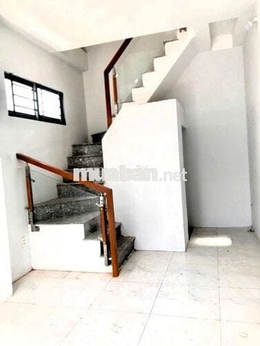 cho thuê nhà 3 tầng mới p.Linh Xuân, hẻm xe hơi rộng, gần Quốc Lộ 1K