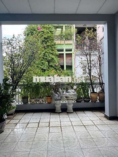 Hẻm xe hơi 8m 152/2 Trần Huy Liệu 4.1 x 17 hướng Bắc 3 tầng 3PN 3WC