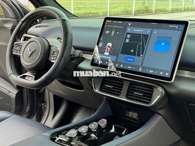 VF8 Plus 2022 thuê Pin tiên phong 17.000km