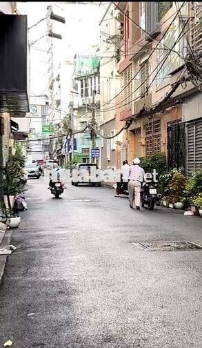 Hẻm xe hơi 8m 152/2 Trần Huy Liệu 4.1 x 17 hướng Bắc 3 tầng 3PN 3WC