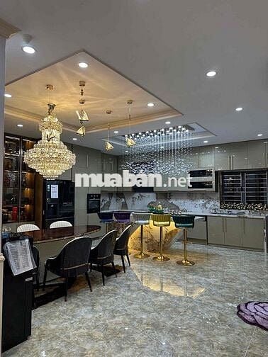 Biệt thự Hoà Xuân cần bán full nội thất đường 7,5m