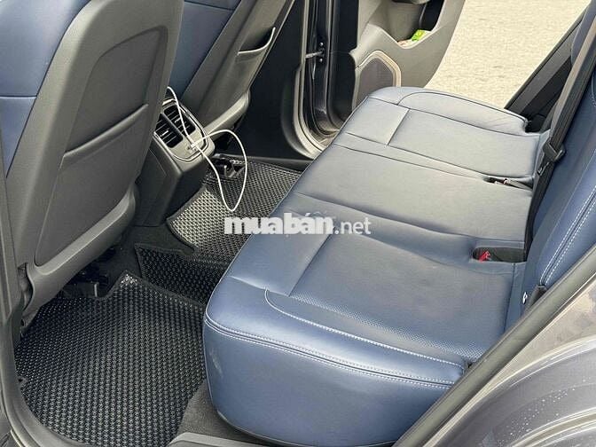 VF8 Plus 2022 thuê Pin tiên phong 17.000km