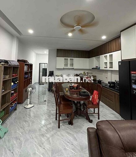 Nhà Mới Cần Bán Nhanh Cho Anh Chị Dọn Vào Ở Ngay