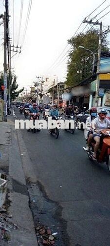 Cho thuê nhà nguyên căn dt 3❌7+2 lầu đúc 2pn 3wc mt kd nhỏ Bùi Tư Toàn