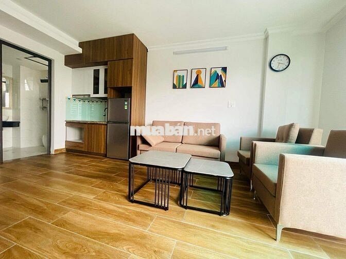 Bán nhà Phố Lạc Long Quân, 8 tầng thang máy, 130m2 Oto dừng đỗ,51.5 tỷ