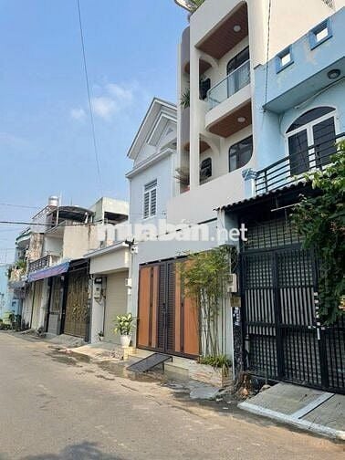 Nhà mặt tiền kinh doanh ngay Tô Ký, Hóc Môn, 48m2, 2PN, 2WC giá 3,2 tỷ