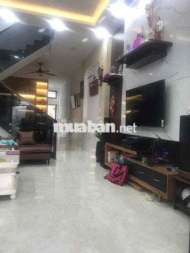 BÁN NHÀ SỔ HỒNG RIÊNG. SÁT NHÀ THỜ TÂN ĐÔNG . HOÀN CÔNG ĐẦY ĐỦ