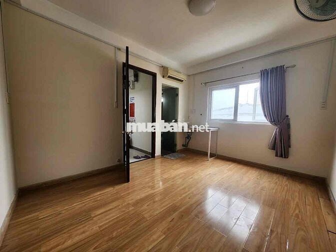 cần nữ ghép 1;1 ngay đại học Luật đi bộ