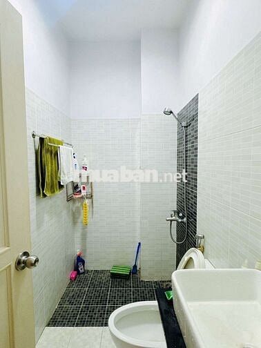 Bán Nhà 3 Tầng Đ.Số 26 Linh Đông Sát P.VĐồng DT58m 4×15-3Pn Hoàn Công