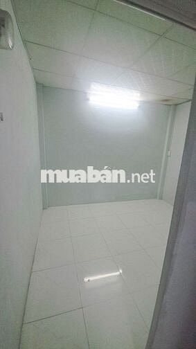 Nhà Mới Sơn Sửa 2PN Giá Rẻ Nguyễn Ngọc lộc Quận 10