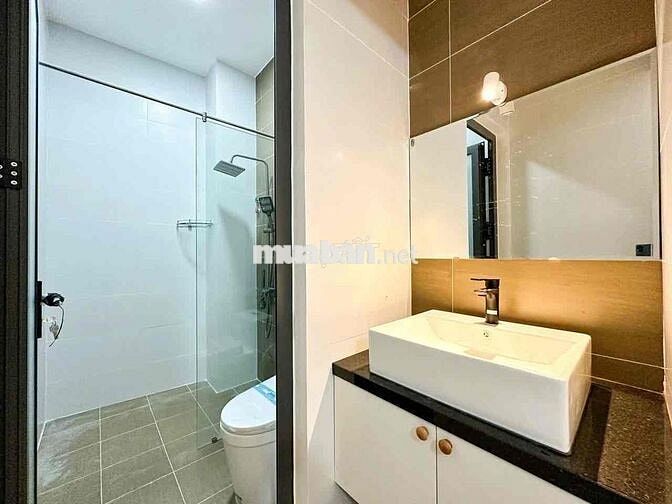 Cho Thuê Căn Hộ - Rộng Rãi, Thoáng Mát_Viu Đẹp_Ngay Ngã Tư Bảy Hiền