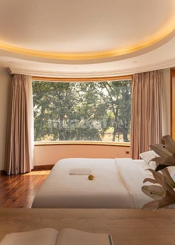 CHO THUÊ VILLA VIEW SÔNG SIÊU ĐẸP 7 PN, SÂN VƯỜN HỒ BƠI, KARAOKE QUẬN 