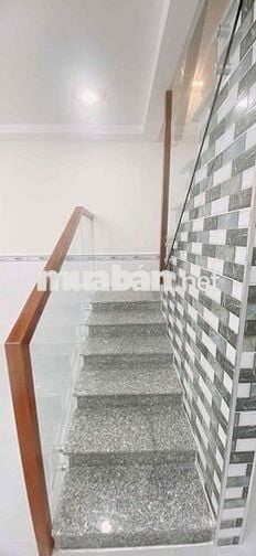 BÁN NHÀ SHC 1/LÊ VĂN KHƯƠNG 2 PN , HXH , DT :3,5 +14