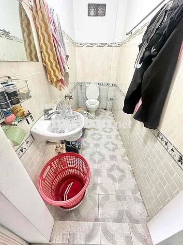 Nhà 4x10m 1Lầu Đúc (2PN 2WC) Hẻm 4m. Lê Đình Cẩn. Tân Tạo. Bình Tân