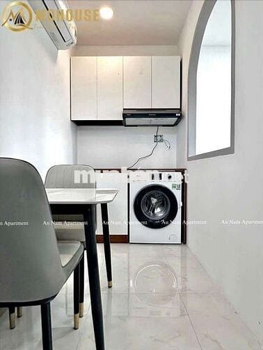 KHAI TRƯƠNG CĂN HỘ BAN CÔNG CỬA SỔ LỚN GẦN CHỢ BÀ CHIỄU GIÁP Q1 Q3