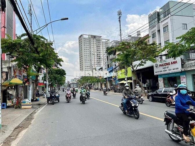 Cho thuê Toà nhà 6 Tầng mặt tiền Đặng Văn Bi vị trí cực đẹp