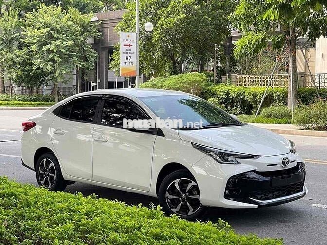 Toyota Vios 2024 1.5E CVT - 7000 km