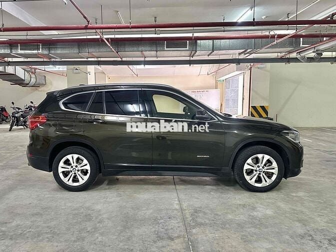BMW X1 2017 sDrive20i - 72000 km