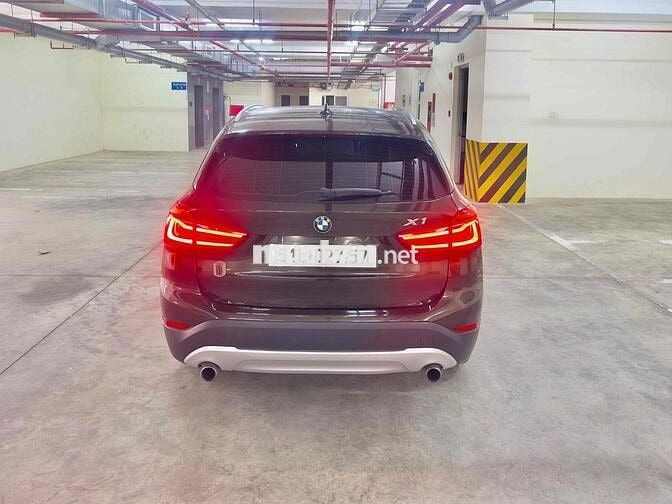 BMW X1 2017 sDrive20i - 72000 km