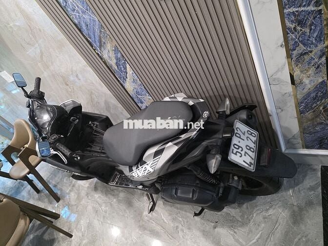 BÁN XE YAMAHA NVX 155 BẢN THƯỜNG 2017