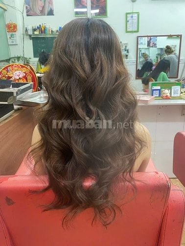 SALON TRÂM NGUYỄN TUYỂN GẤP 2 THỢ PHỤ GỘI ĐẦU, LÀM NAIL