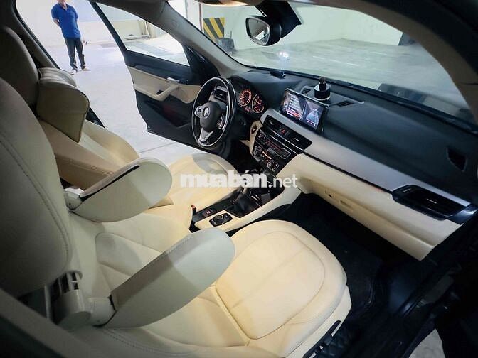 BMW X1 2017 sDrive20i - 72000 km