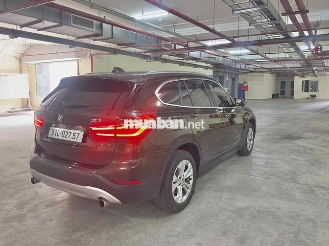 BMW X1 2017 sDrive20i - 72000 km