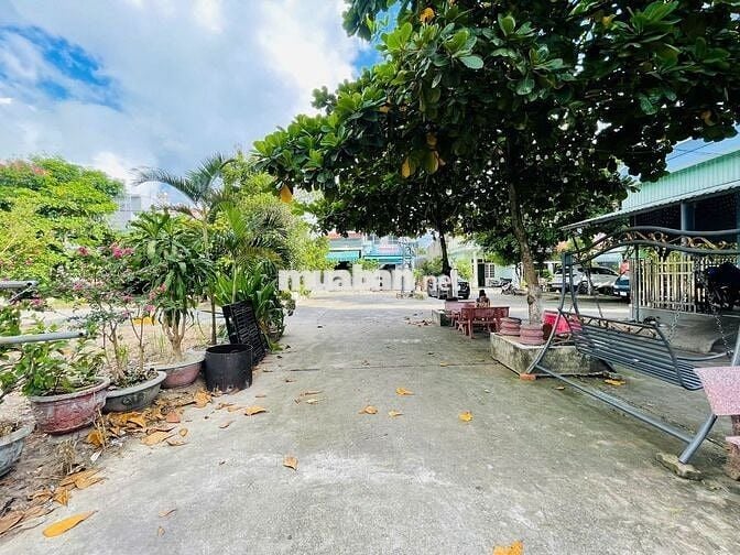 LÔ GÓC NGANG 10M NGAY HỒ BÀU TRÀM GIÁ CHỈ 4TY490