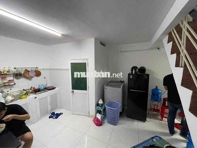 Nhà cho thuê hẻm xe tải 1 xẹt Phan Huy Ích