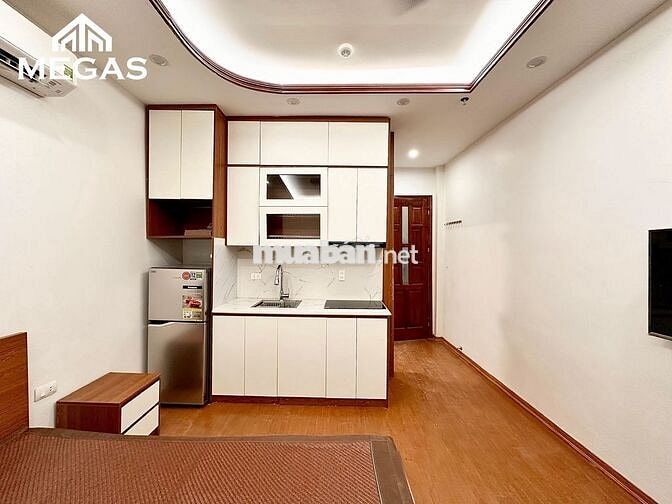 CHO THUÊ CĂN HỘ FULL ĐỒ BAN CÔNG RIÊNG NẰM NGAY TRUNG TÂM TÂY HỒ