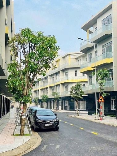 Nhà phố liền kề 𝐁𝐜𝐨𝐧𝐬 𝐔𝐧𝐢 𝐕𝐚𝐥𝐥𝐞𝐲