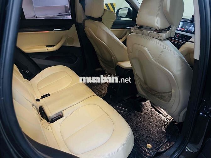 BMW X1 2017 sDrive20i - 72000 km