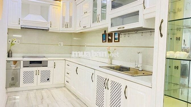 STUDIO TÁCH BẾP CỬA SỔ TRỜI FULL NỘI THẤT GẦN ĐH CÔNG NGHIỆP CƠ SỞ 3