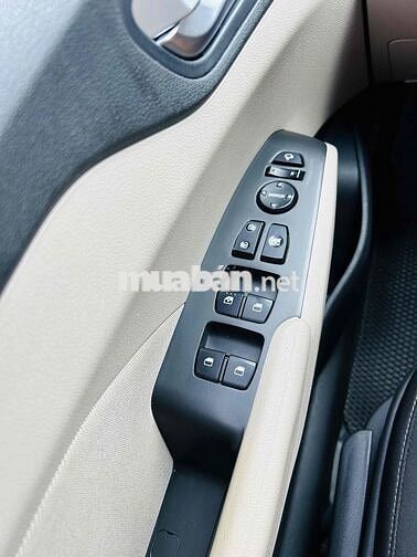 Hyundai Accent 2019 1.4 MT - 71000 km. nước sơn zi