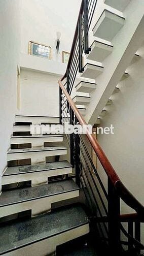 NHỈNH 8 TỶ , TÂN BÌNH , P8,HXH, 72m2, 4 TẦNG , LÝ THƯỜNG KIỆT