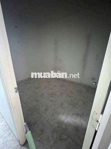 Cho thuê nhà] MT đường LÊ NIỆM: 4.2x18m, Đúc 2 Lầu, 5PN, giá 17 triệu