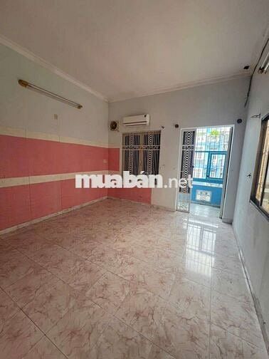 Cho thuê nhà] MT đường LÊ NIỆM: 4.2x18m, Đúc 2 Lầu, 5PN, giá 17 triệu